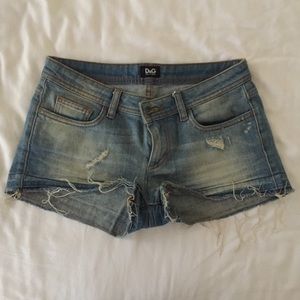 D&G Dolce Gabbana mini denim jean shorts, size 25